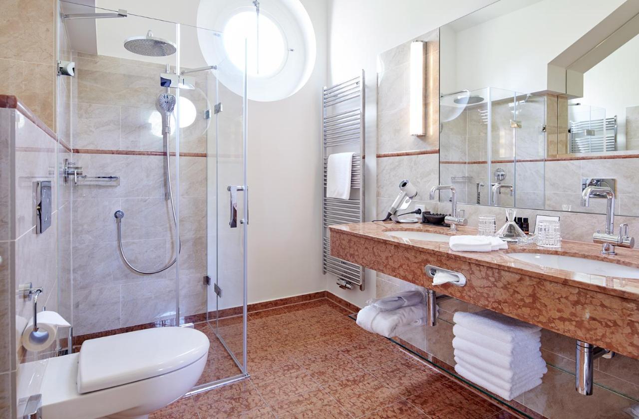 Hotel Hohenhaus Herleshausen Экстерьер фото